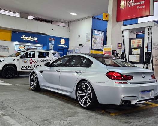 BMW M6 4.4 GRAN COUPÉ V8 32V GASOLINA 4P AUTOMÁTICO BMW M6 4.4 GRAN COUPÉ V8 32V GASOLINA 4P AUTOMÁTICO